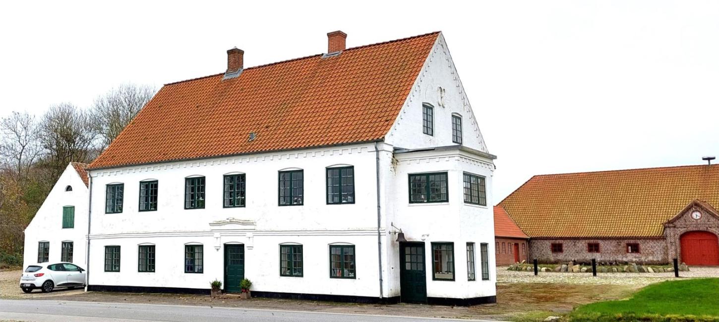 Hovedbygning på Skærum Mølle