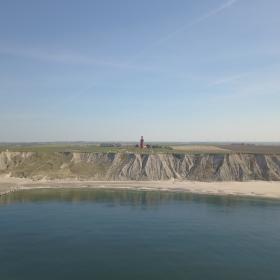 Bovbjerg klint og fyr set fra havet